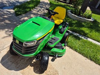 John Deere S140 48 in. 22 HP V-Twin Gas Hydrostatic Riding Lawn Mower