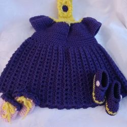 Baby girl dress set, beautifully hand crafted, made with acrylic yarns, new, fits 0 to 3months, $35.00set.