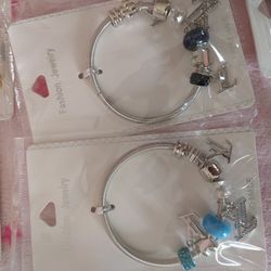Hair Accessories & Bracelets