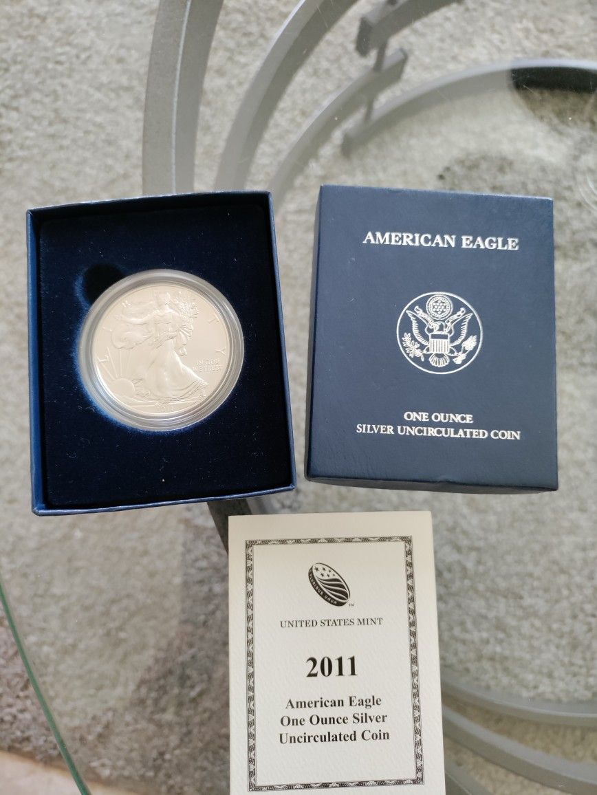 Tools..2011 W. Uncirculated Silver Eagle.original box and C O A . Beautiful Coin