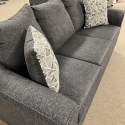 Stylish Very nice Couch!