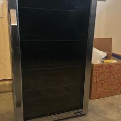 Newair Mini fridge - Needs Repair