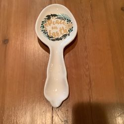 CERAMIC SPOON REST. NEW. PEACE ON EARTH