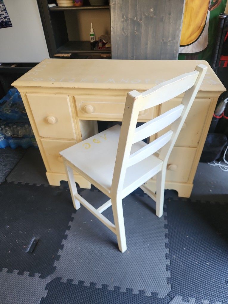 Old School Desk For Kids