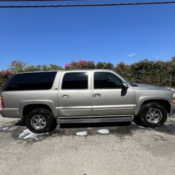 2003 Chevy Suburban Premium