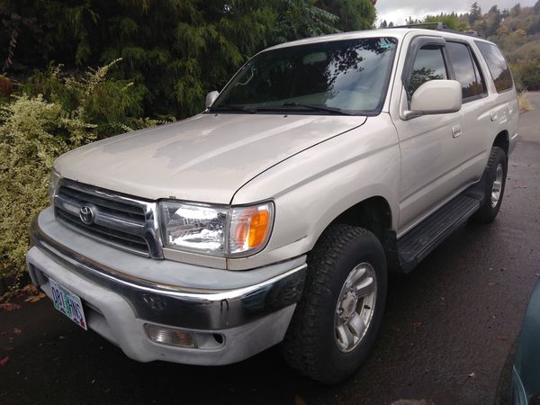 2000 Toyota 4runner 2wd $2800 for Sale in Oregon City, OR - OfferUp