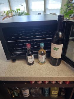 Household wine cooler