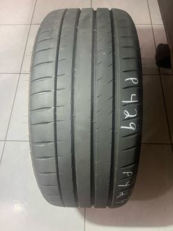 245/40/ZR 19. One used Michelin pilot tire please read description.