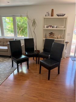 4 Dining Chairs * Sturdy Solid Wood Frames & Legs * Black Leather Upholstery