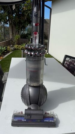 Dyson animal/allergy ball vacuum