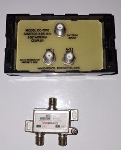 Winegard CC-7870 2-Way TV Antenna Joiner Coupler. With 3 way splitter