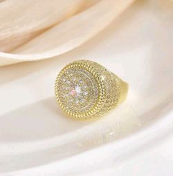 Beautiful ring 14kt gold plated Non tarnish