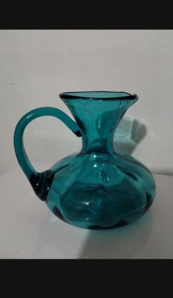 MID CENTURY RAINBOW GLASS SM PITCHER 6"×5"