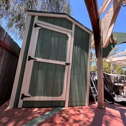 8x6x8 storage shed