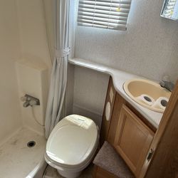 2002 Lance Camper 11-3