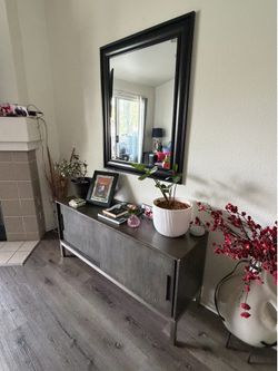 TV table and Mirror