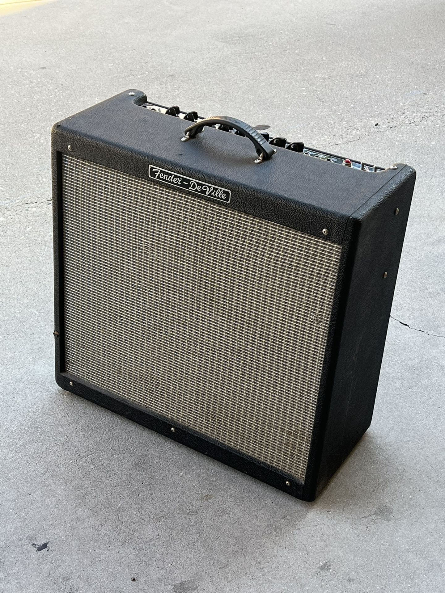 FENDER HOT ROD DEVILLE