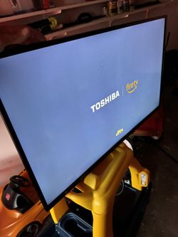 Toshiba Flat Screen TV 43”