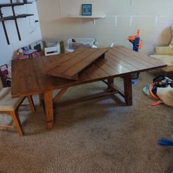 Dining Room Table With Leaf And Four Used Chairs