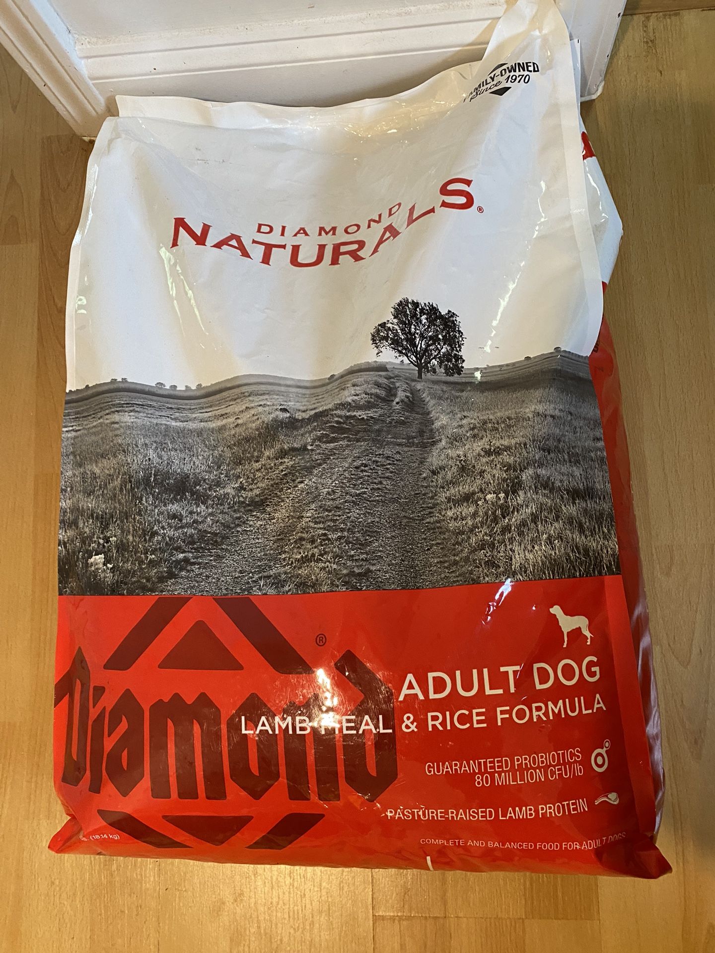 Diamond naturals Sealed And In Date Dog Food