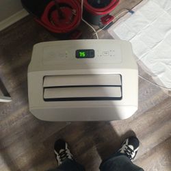 AC Unit LG Portable 8,000 BTU