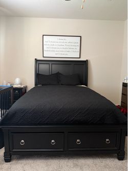 Queen Bedroom Set