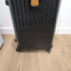 Bric’s Carry-On Luggage – Hard Shell Spinner