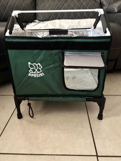 Apasiri Indoor/Outdoor Cat House with Warming Pad