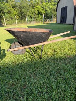 Wheelbarrow metal box all rubber tire no flat