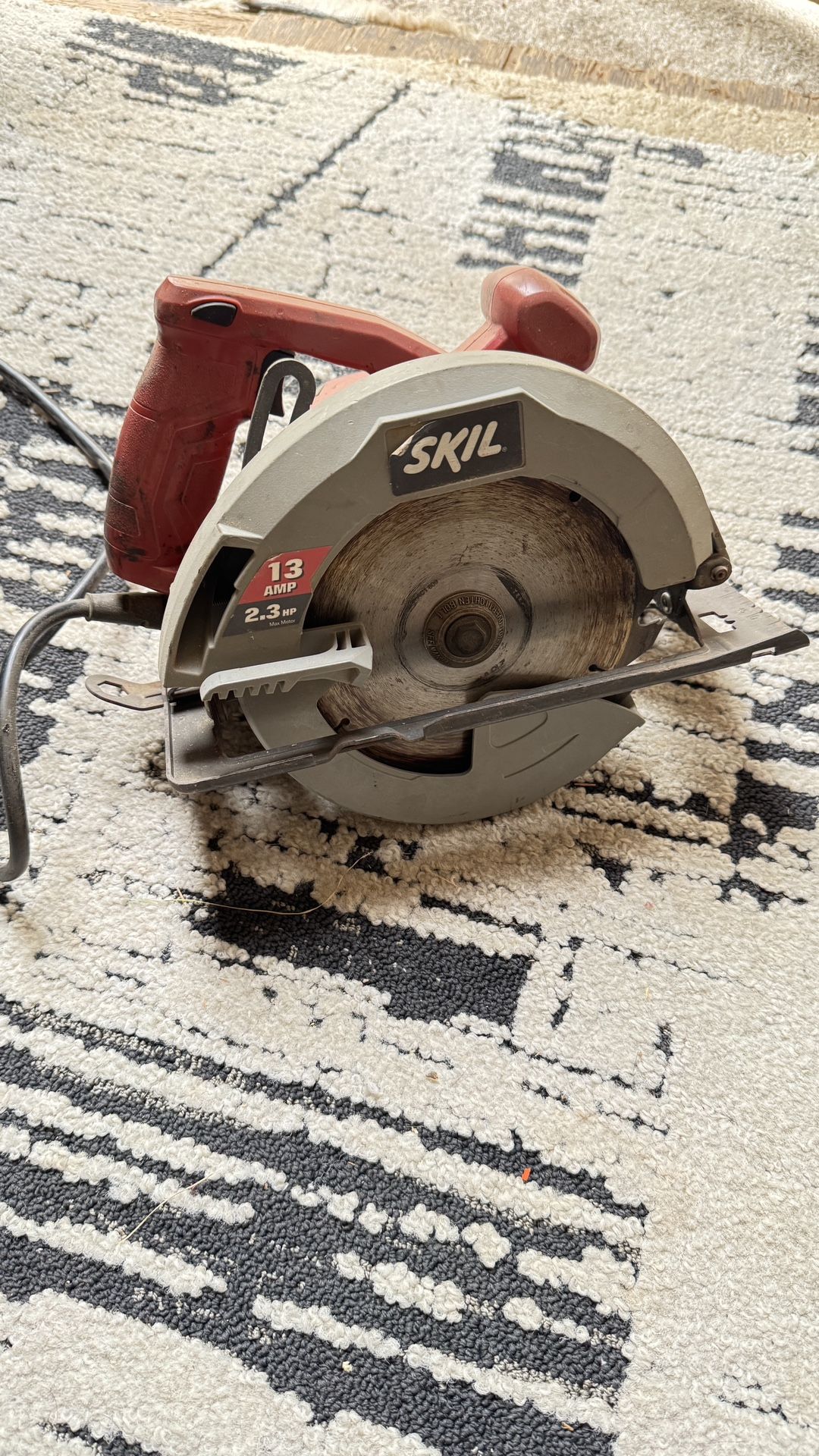 Electric Skilsaw