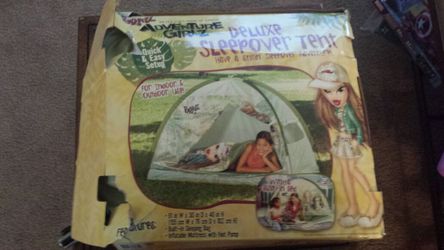 Bratz Deluxe Sleepover Tent