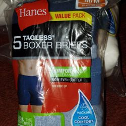 Men's Medium Boxers Or Briefs B 32 To 34 Tagless