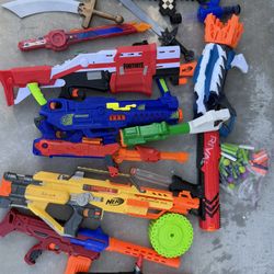  Nerf Blasters & Toy Swords Bundle – Fortnite, Minecraft & More