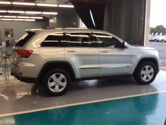 2012 jeep cherokee laredo