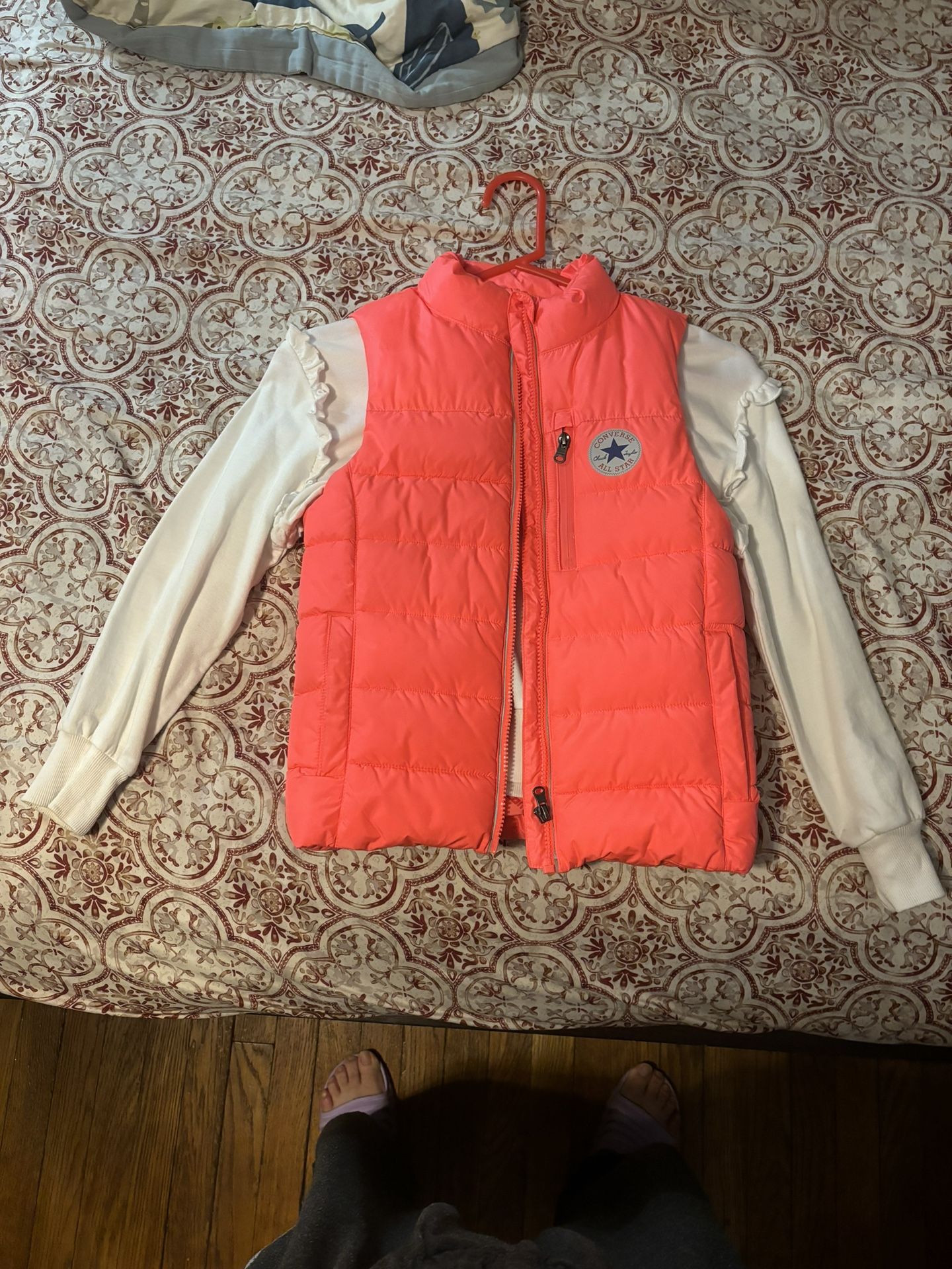 Big girl, Converse Puffer Vest & Levi’s crew neck sweater , size 10-12 years