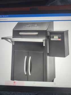 Traeger Silverton  620 pellet grill