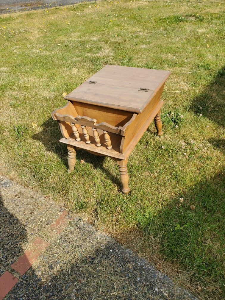 Free Side Table