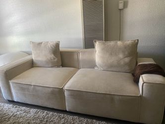 Wade Logan Makassar Sofa