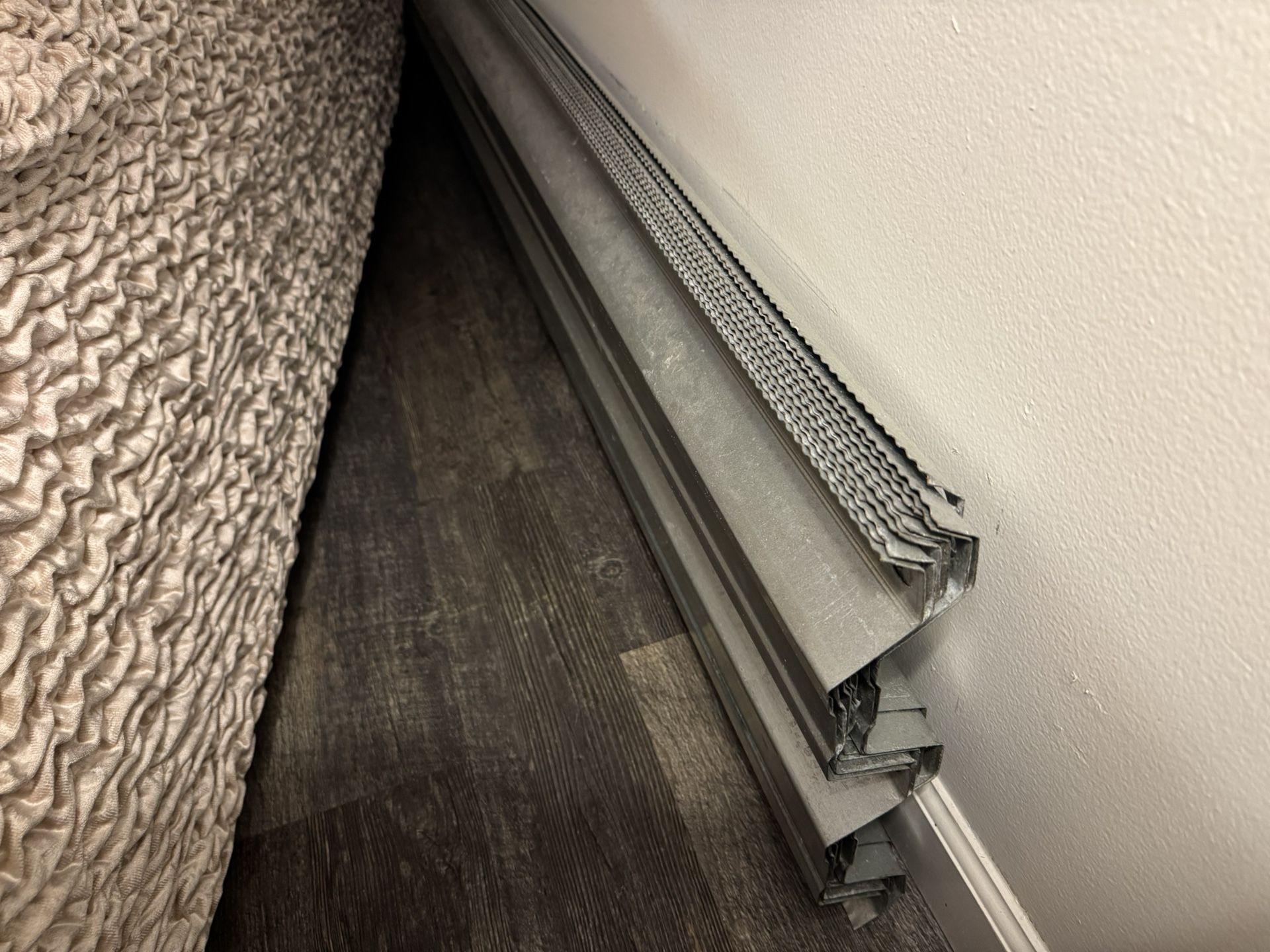 Storm Shattering  Long 106 in  Wide 15 in  .  15 Pc.