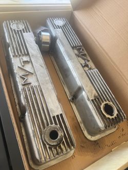 Mickey Thomson valve covers sbc