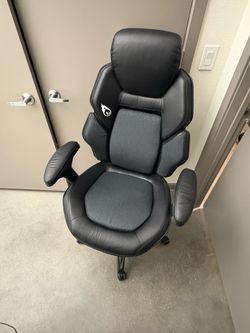 Gaming chair