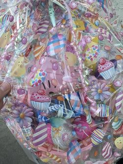 Hello Kitty basket/ More