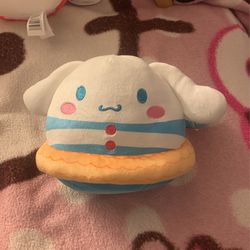 Cinnamon Roll Sanrio Character Squishmellow 