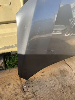 2014–2020 Nissan Rogue Hood – Silver/Grey