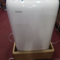 8000BTU QUALITY Portable Air Conditioner By Toshiba.  Windows Hose Included.  Brand New 