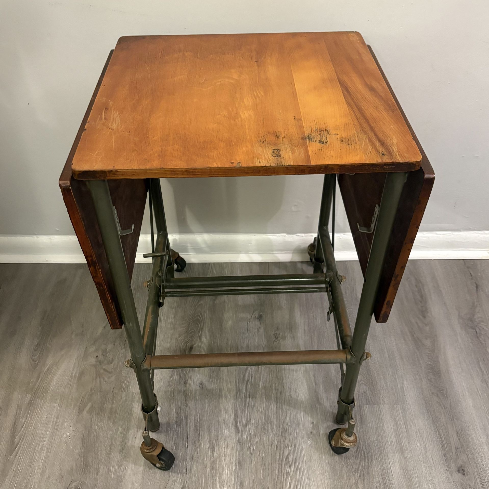Vintage Hi-Lo Typewriter Stand/Drop-Leaf Table