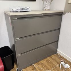 File Cabinet 3 Drawer