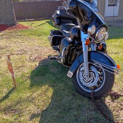 2006 Harley Davidson Low Miles Great Condition