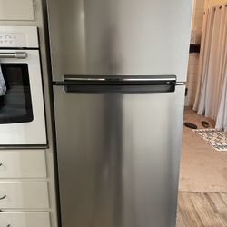 whirlpool refrigerator