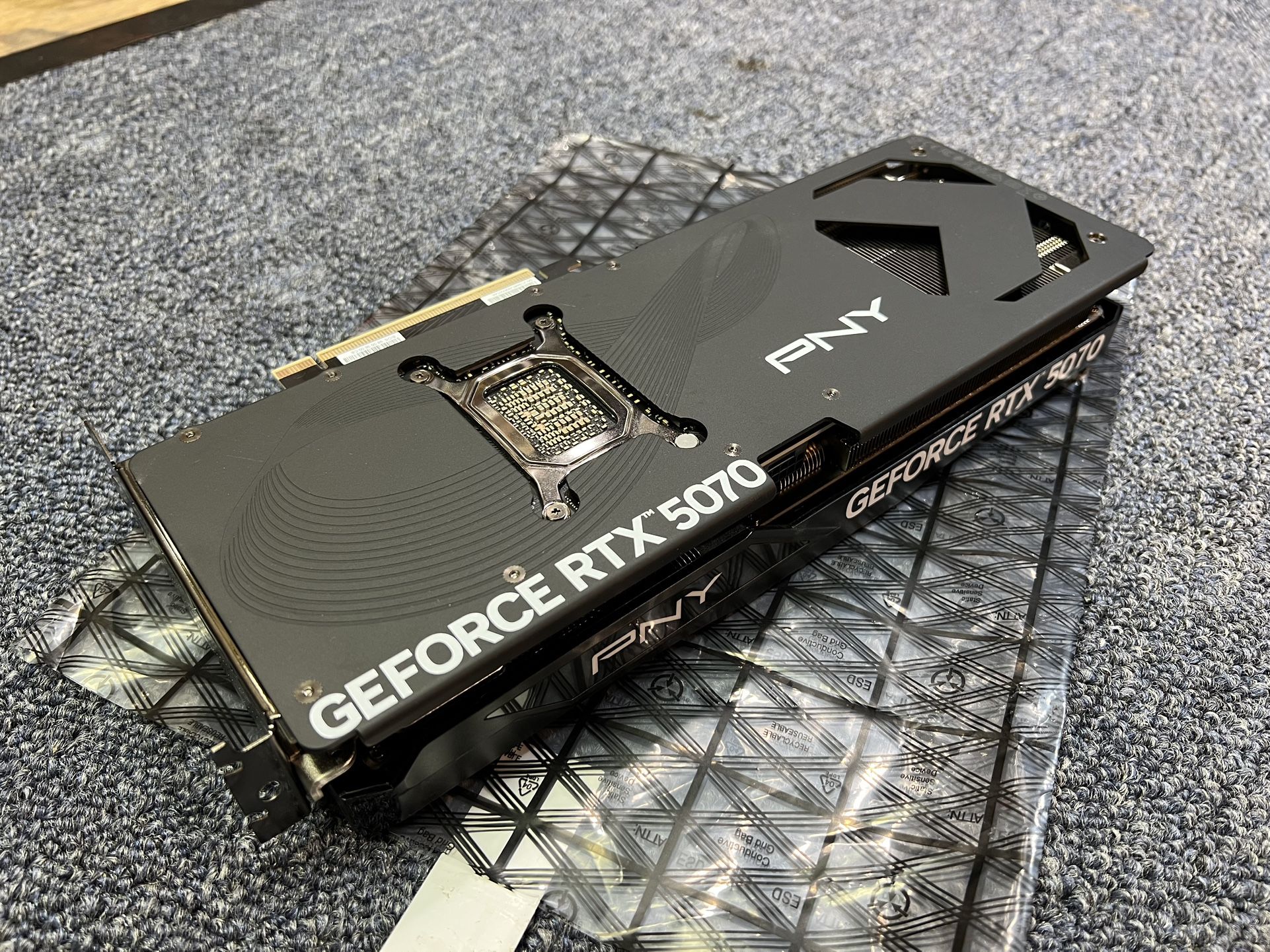 RTX 5070 OC, 12GB GDDR7, Triple Fan, PCIe5, Nvidia GeForce, PNY